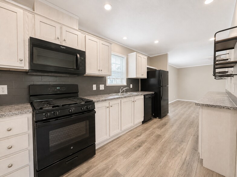 Building Photo - 11751 Cascade Cir