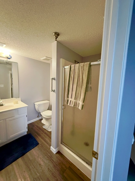 Building Photo - 14546 Cobalt Ave