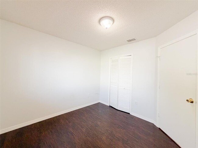 Building Photo - 1300 Carey Glen Cir