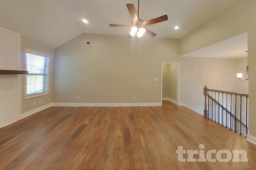 Building Photo - 1059 Spicer Dr