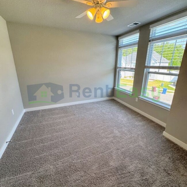 Building Photo - 3829 Longhill Arch