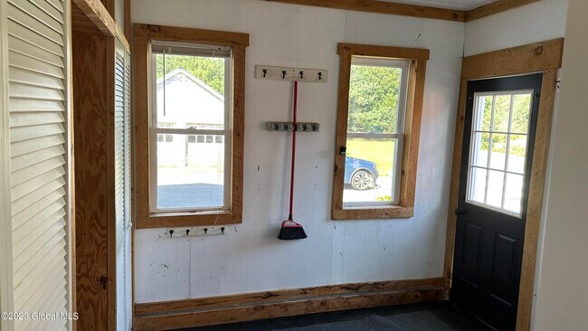 Building Photo - 234 Colebrook Rd