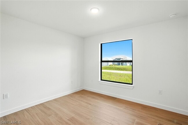 Building Photo - 2707 34th St SW