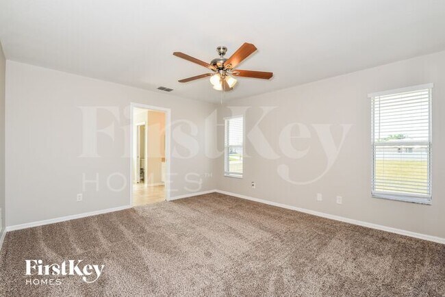 Building Photo - 405 NW 6th Terrace