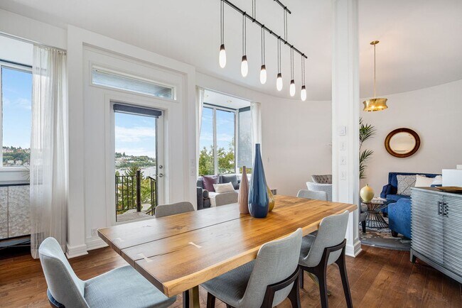 Building Photo - North Capitol Hill One-of-a- Kind Duplex!