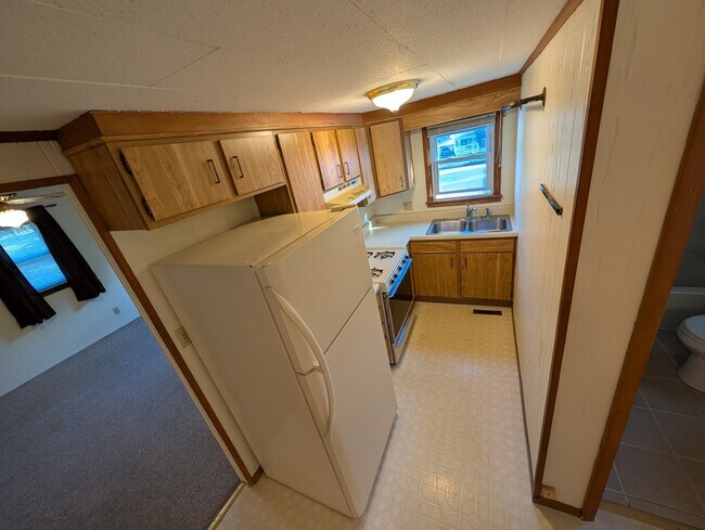 Building Photo - 6383 Zorn Rd