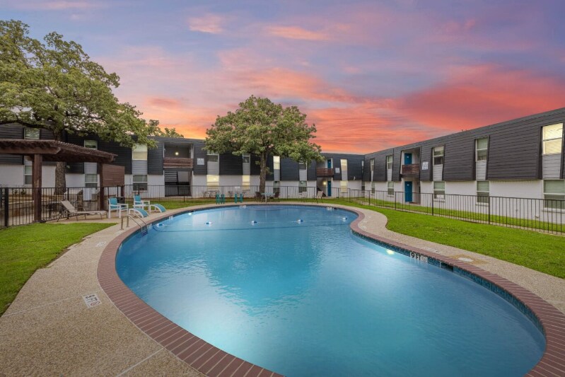 Primary Photo - 531 Bedford Rd