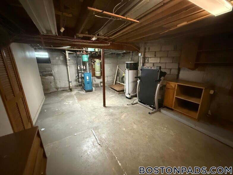 Building Photo - 78 Rosewood Dr