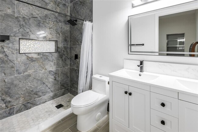 Building Photo - 5284 Tiffany Anne Cir