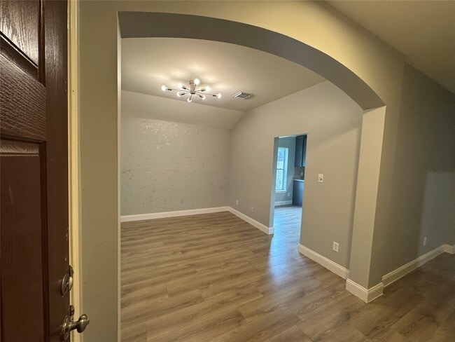Building Photo - 1403 Waterside Village Drive