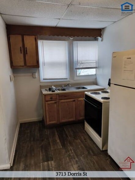 Building Photo - 3713 Dorris St