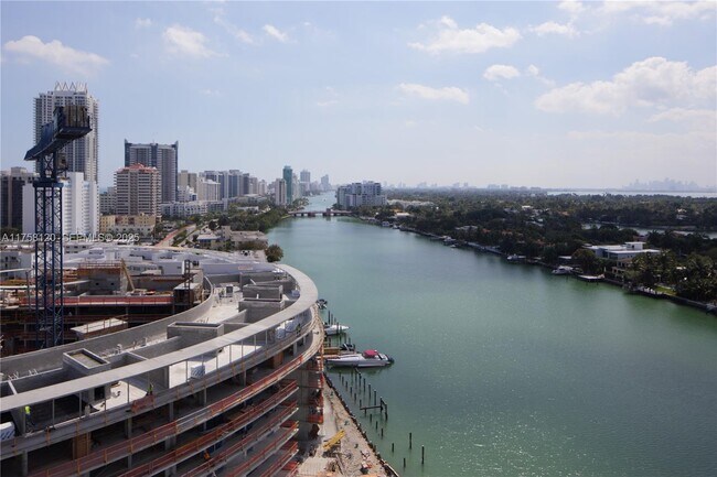 Building Photo - 6700 Indian Creek Dr