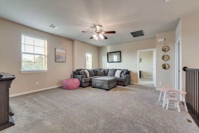 Building Photo - Welcome to your new 5 Bed-4 Bath home in t...