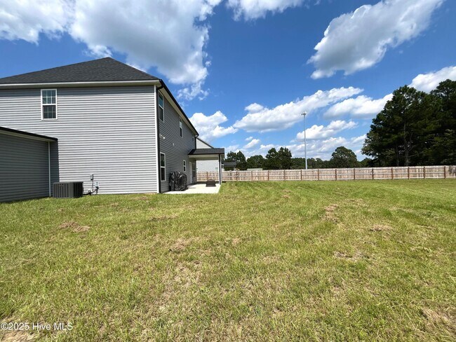 Building Photo - 1295 Reservation Rd