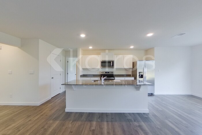 Building Photo - 3918 NE Billie Ln