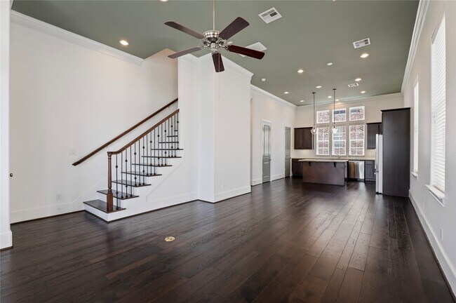 Building Photo - 9674 Knight Rd