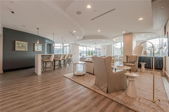 Building Photo - 2795 Peachtree Rd NE