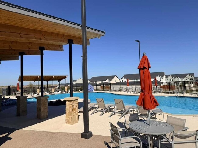 Building Photo - 2405 Wallin Bradley Dr