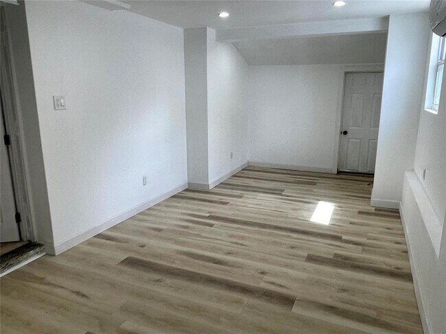 Building Photo - 3717 Belmont Blvd