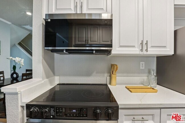 Building Photo - 1706 Bevin Brook Dr