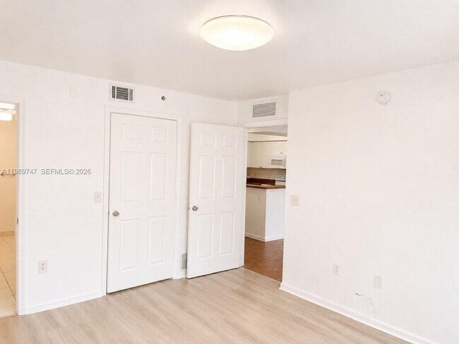 Building Photo - 15470 SW 284th St