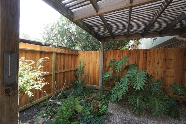 Building Photo - Charming Updated Two-Story Home in Gated C...