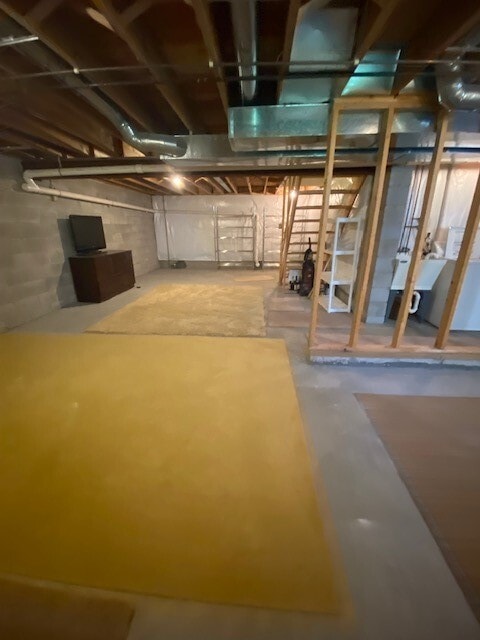 Building Photo - 1285 Courtney Dr