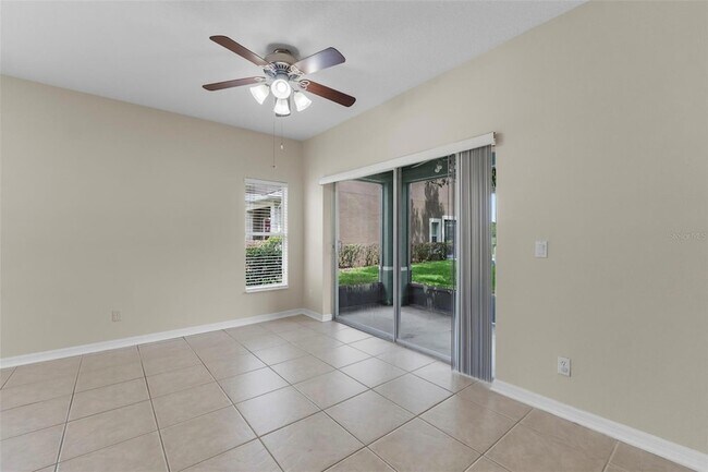Building Photo - 10325 Manderley Way
