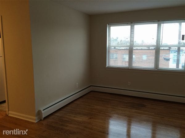 Building Photo - 439 N Frederick Ave