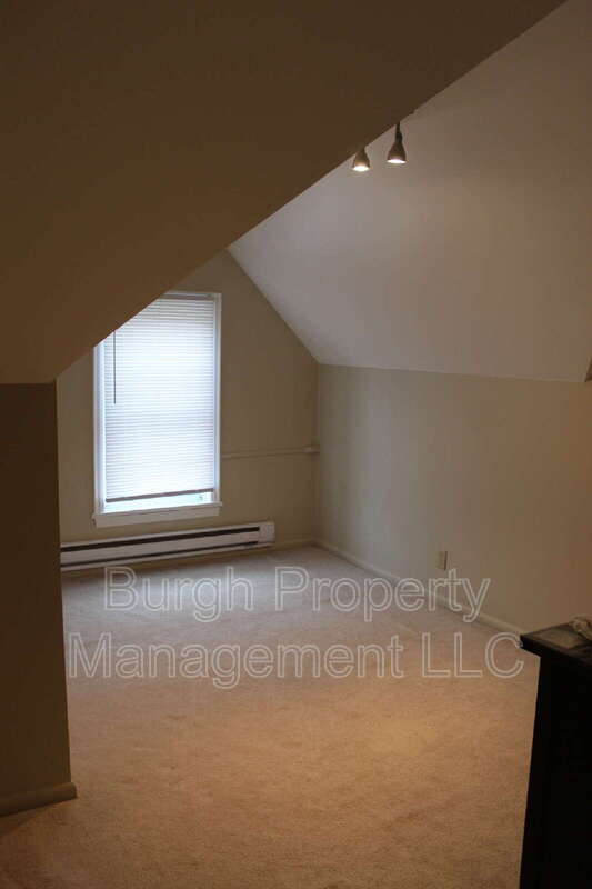 Building Photo - 502 Walnut Ave