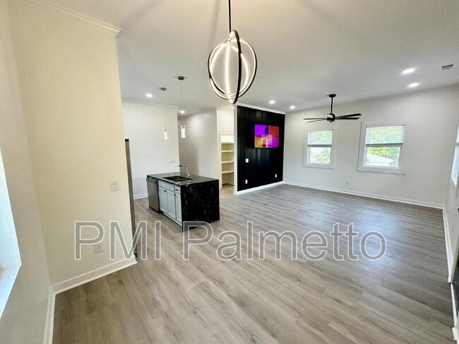 Building Photo - 1121 Zeigler St