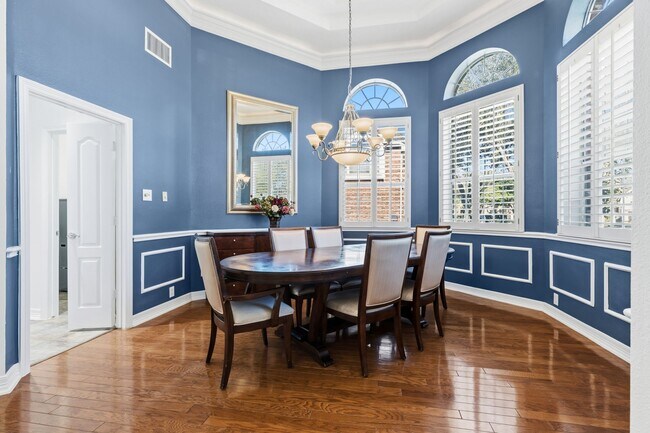 Building Photo - 5630 Ashford Ridge Ln