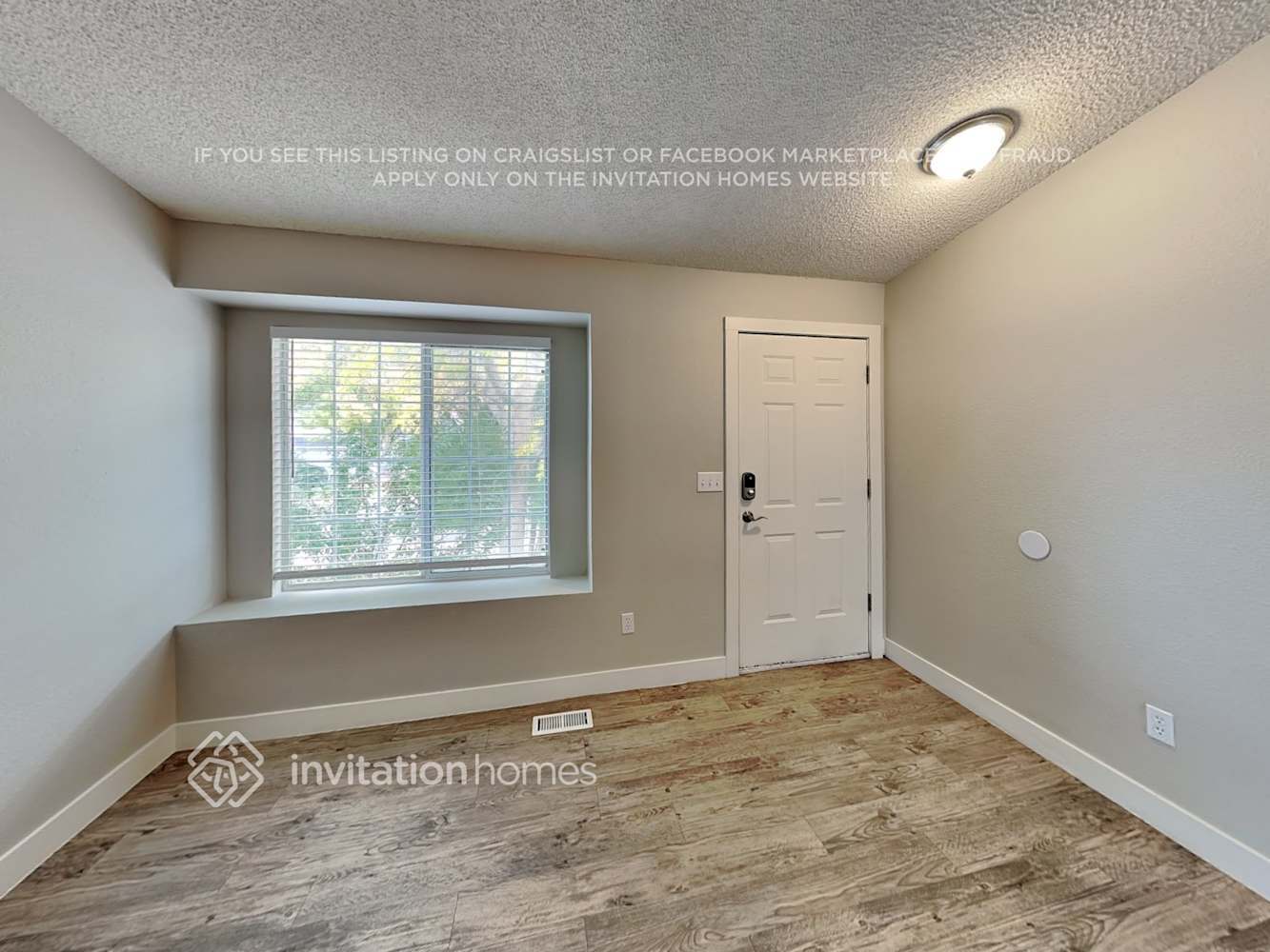 Building Photo - 10523 Hyacinth Pl