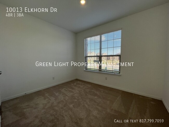 Building Photo - 10013 Elkhorn Dr