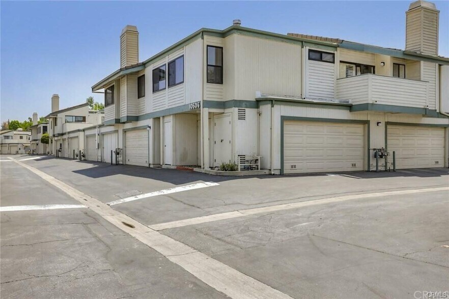 Primary Photo - 10506 Sunland Blvd