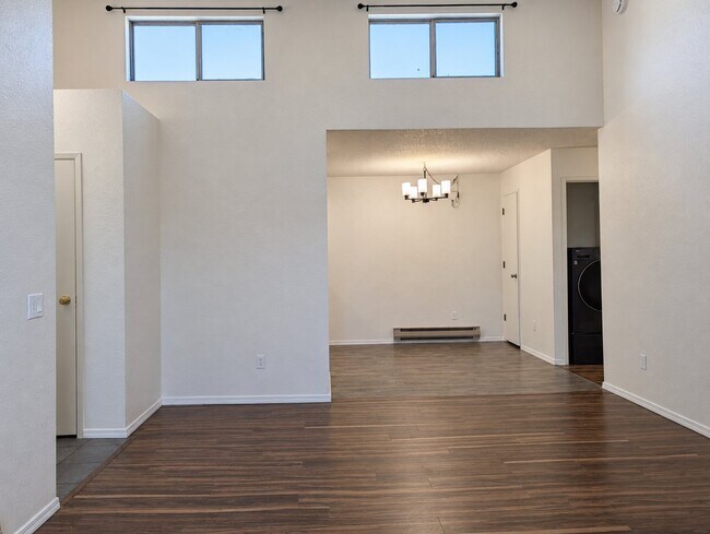Building Photo - 2345 Tripp Dr
