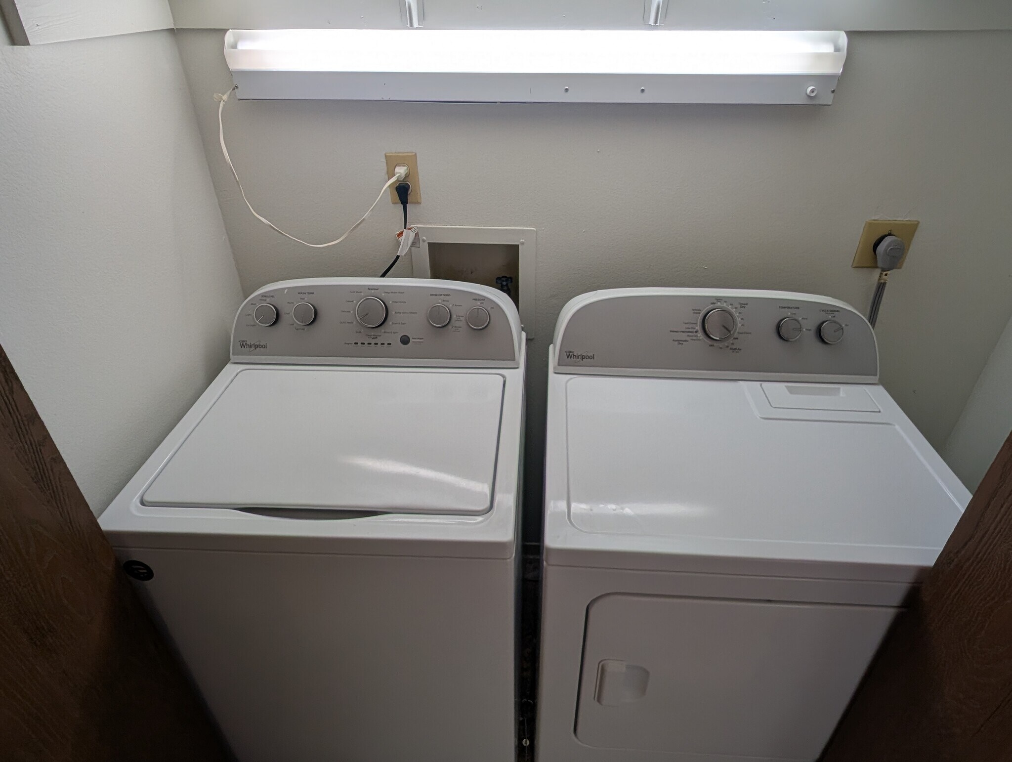 Building Photo - 427 Wright St