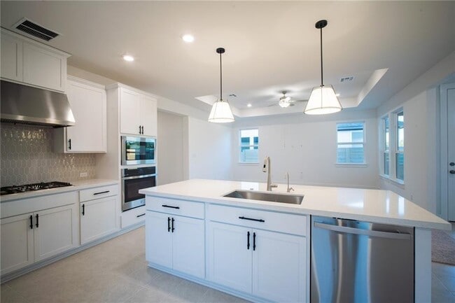 Building Photo - 524 Foresail Rd