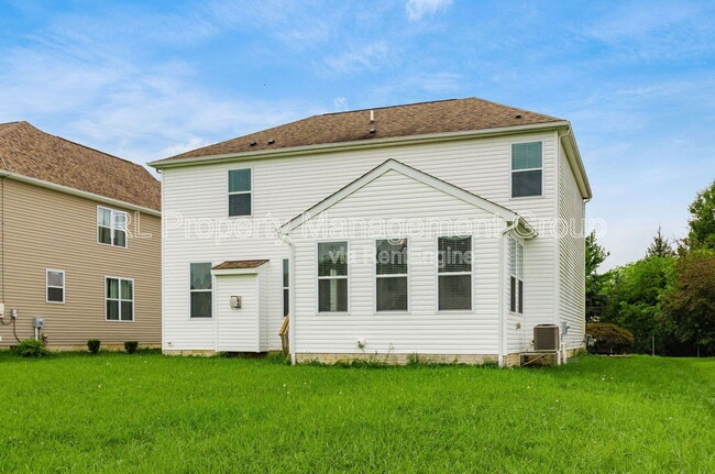 Building Photo - 578 Tallman St