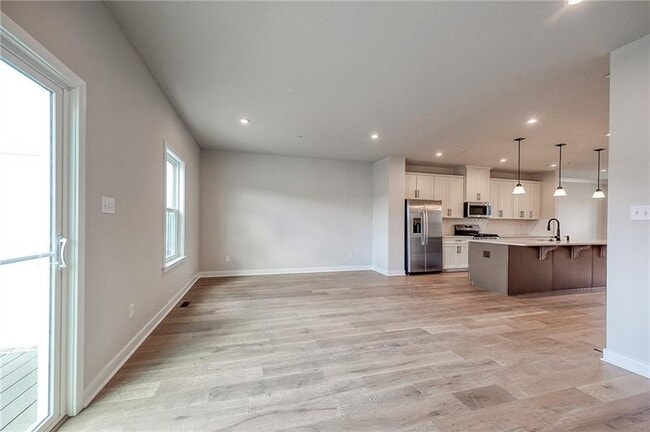 Building Photo - 315 Telluride Ln