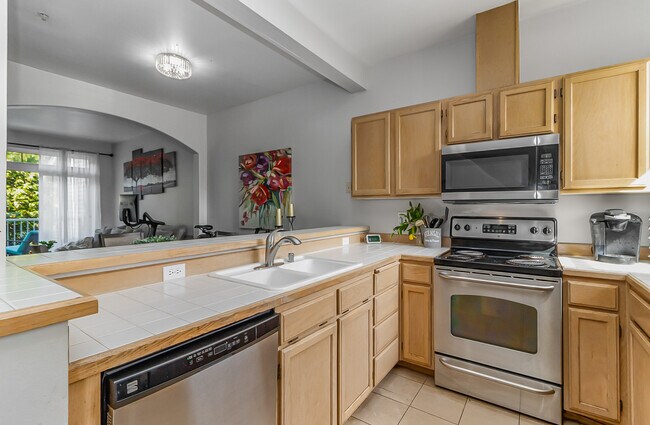 Building Photo - 5400 Harbour Pointe Blvd
