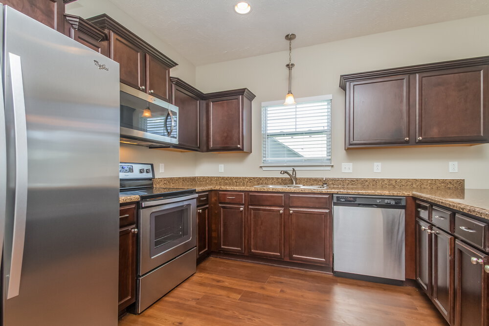 Building Photo - 3338 Cotswold Ln