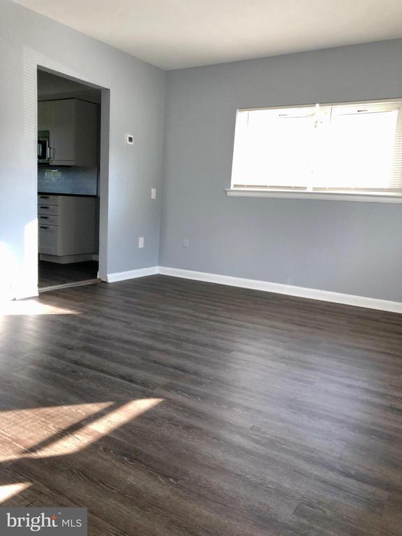 Building Photo - 45 Penn Ave