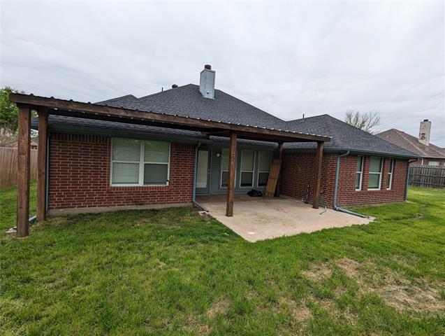 Building Photo - 119 Clear Creek Dr