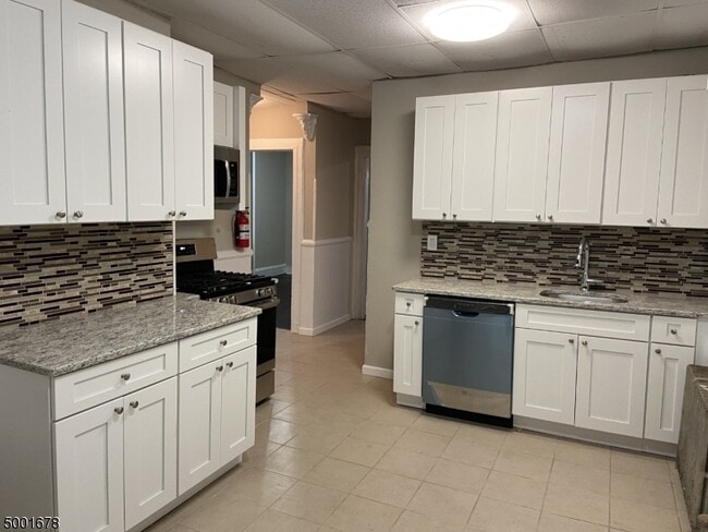 Building Photo - 369 Littleton Ave