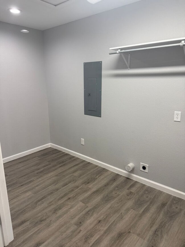 Building Photo - 3 Bed 2 Bath New Construction Home