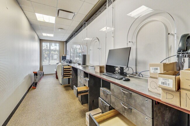 Building Photo - 3101 W Cermak Rd