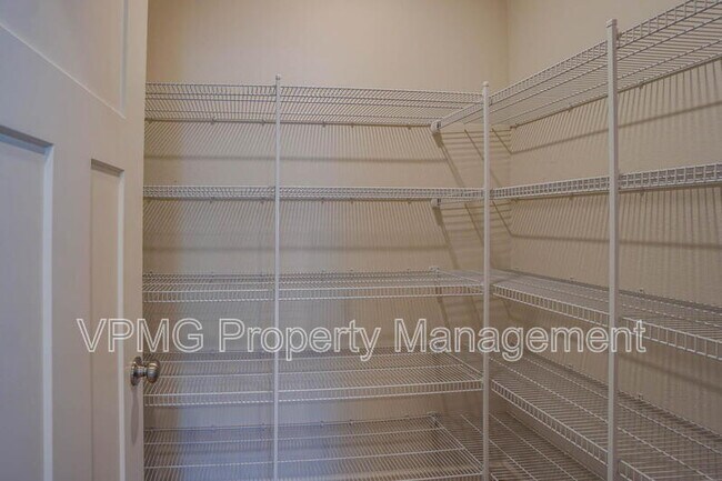 Building Photo - 6301 N 89th Ave