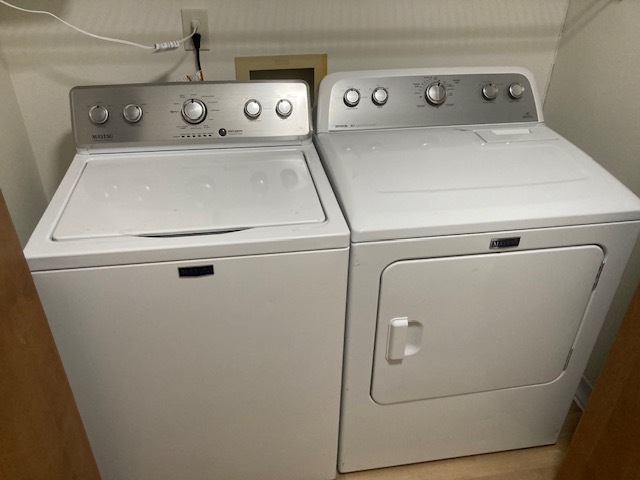 Washer/dryer - 3465 Lochwood Dr