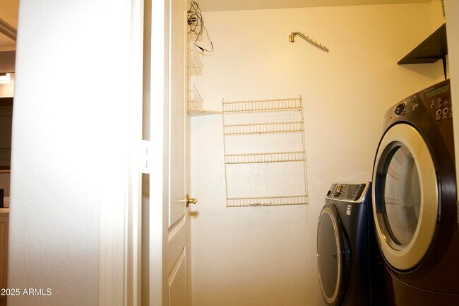 Building Photo - 18623 N 20th Way